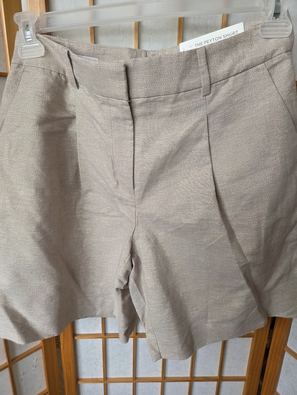 NWT WOMENS LOFT GOLDEN BEIGE LINEN/COTTON MIX THE PEYTON SHORTS SIZE 2